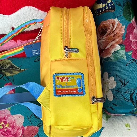 RAINBOW BRITE VINTAGE BOX PIN TRADING BACKPACK W/ ACRYLIC CHARM - Picture 3 of 4